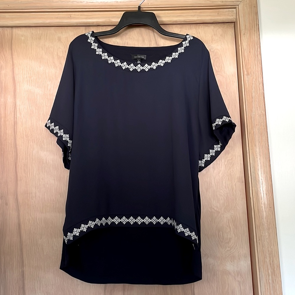 Limited Top - L